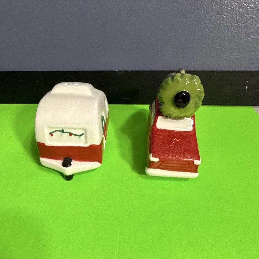 Vintage Hand Painted Ceramic Christmas Car & Camper Salt & Pepper Shakers Set
